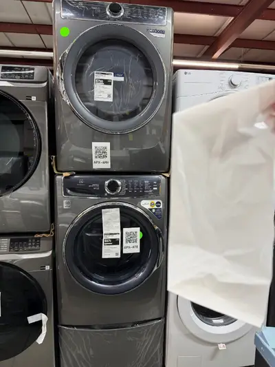 APX-AMH — Electrolux ELFE7537AT2 Electric Dryer, Titanium, front — Jefferson City